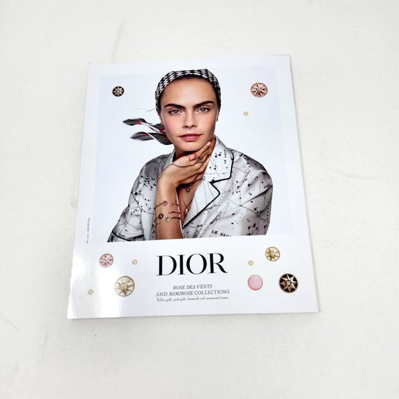 IMAAN HAMMAM Harper’s Bazaar Magazine May 2022 BRAND NEW The Beauty Issue - Picture 14 of 16